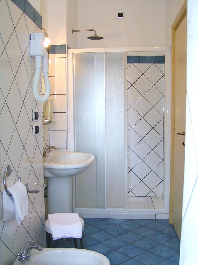 Stromboli Central Family Apartment - 3 Double Rooms Εξωτερικό φωτογραφία