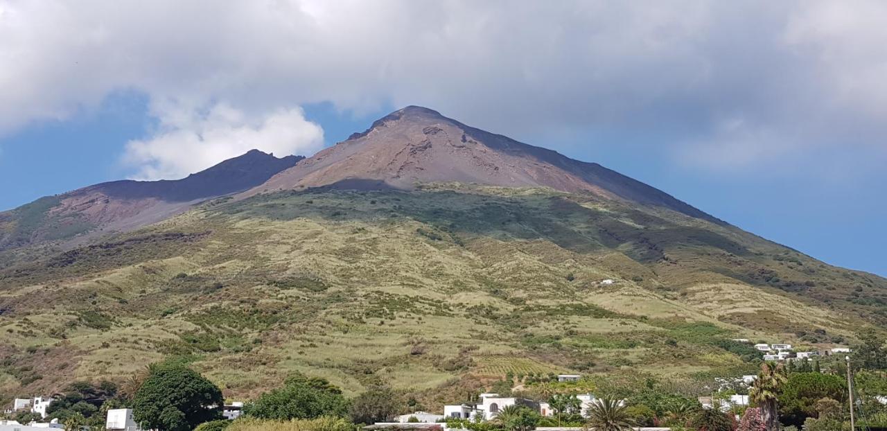 Stromboli Central Family Apartment - 3 Double Rooms Εξωτερικό φωτογραφία