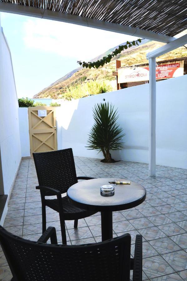 Stromboli Central Family Apartment - 3 Double Rooms Εξωτερικό φωτογραφία